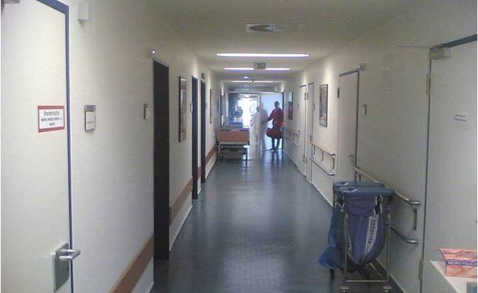 Lukaskrankenhaus-Neuss-Bettenhaus